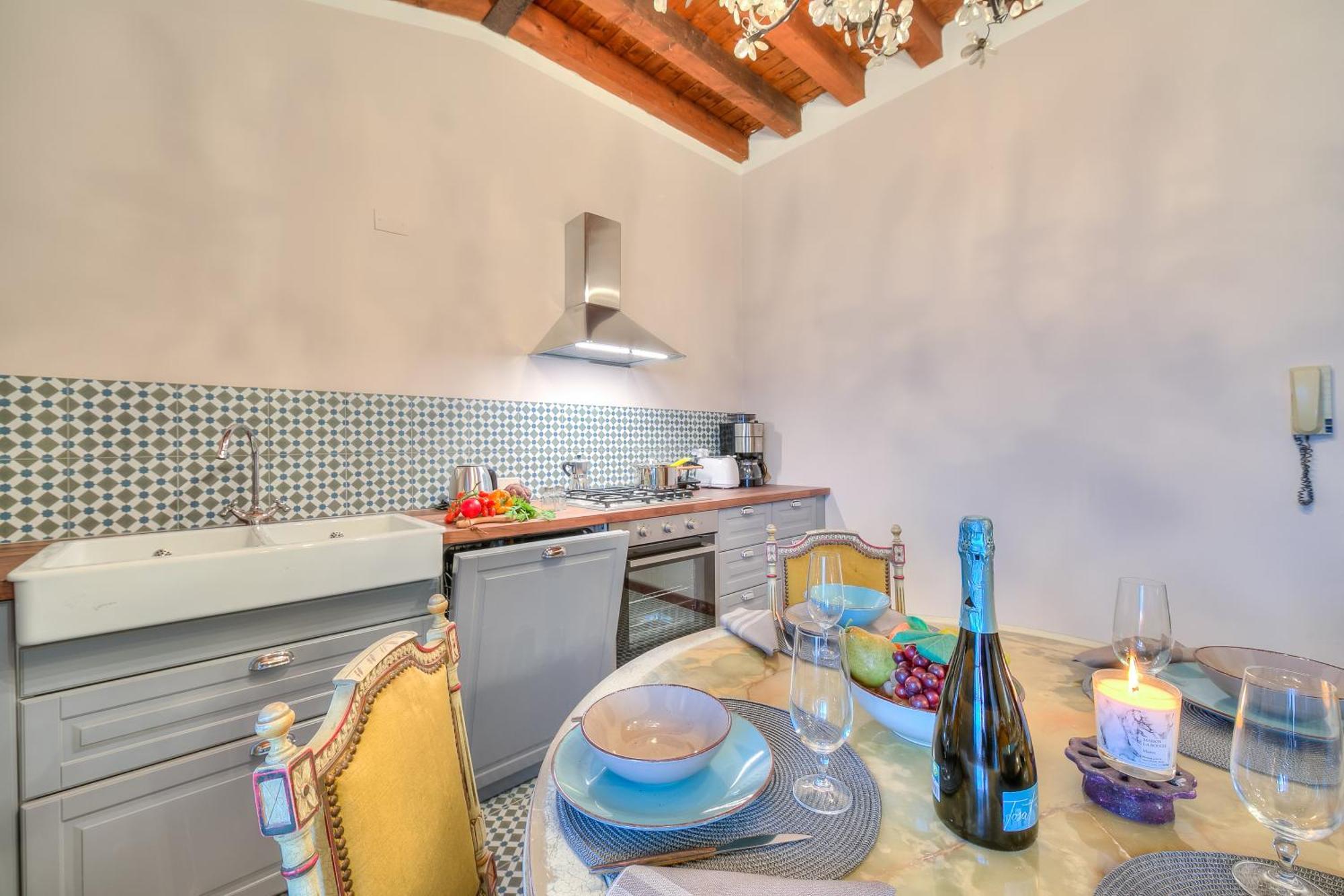 Laetitia Salo-Historic Center Near Lake - Happy Rentals 外观 照片