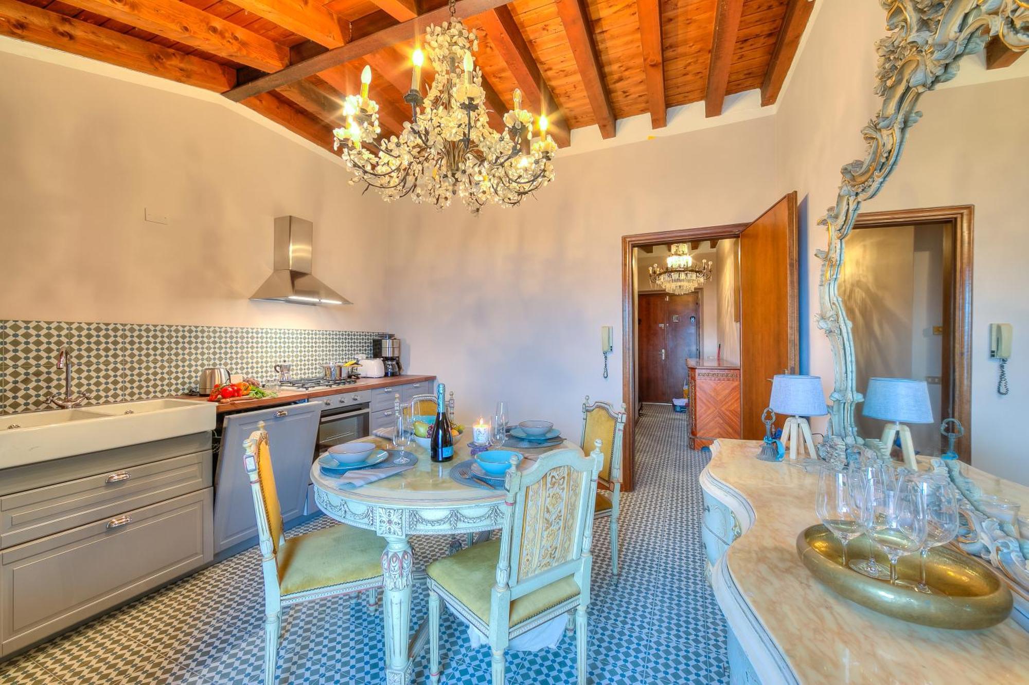 Laetitia Salo-Historic Center Near Lake - Happy Rentals 外观 照片